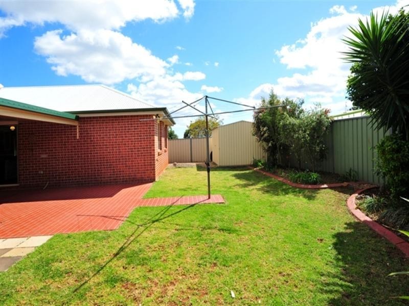 19 Glen Avon Court, Glenvale QLD 4350