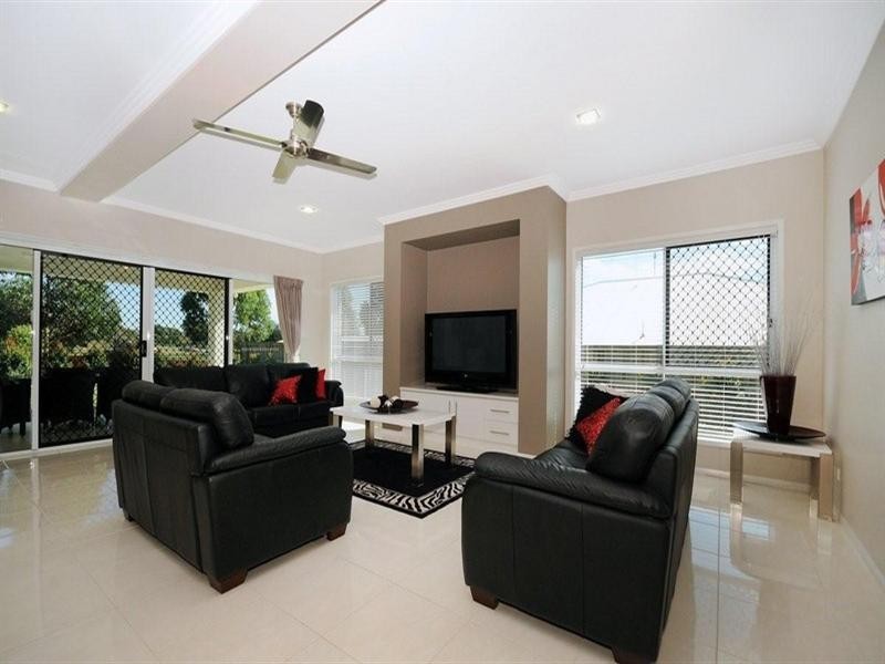 123 Aberdeen Street, Rangeville QLD 4350