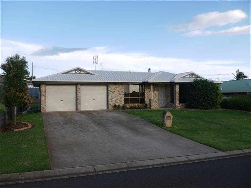 14 Evergreen Court, Glenvale QLD 4350