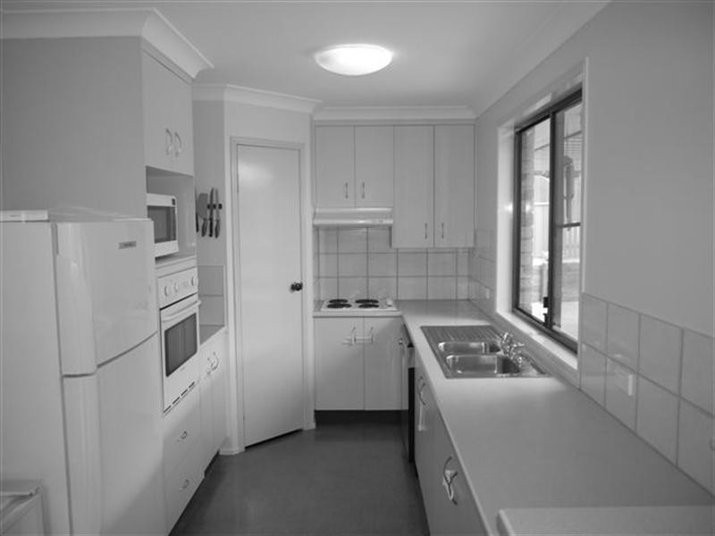 14 Evergreen Court, Glenvale QLD 4350