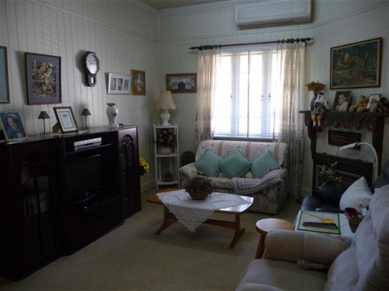 2 Gore Street, Toowoomba City QLD 4350