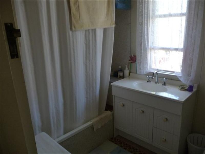 2 Gore Street, Toowoomba City QLD 4350