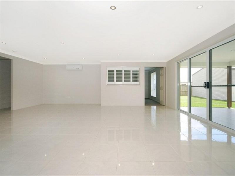 63 Wood Drive, Middle Ridge QLD 4350