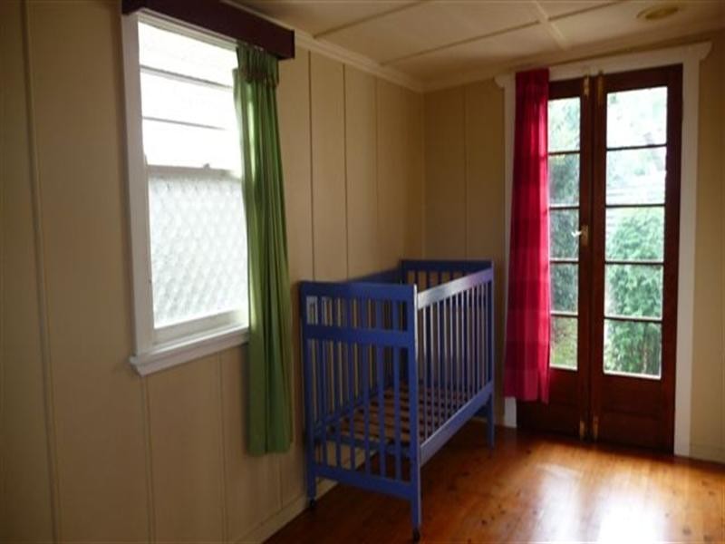 27 Geoffrey Street, Mount Lofty QLD 4350