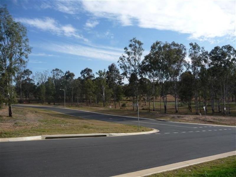 12 Mary Drive, Murphys Creek QLD 4352