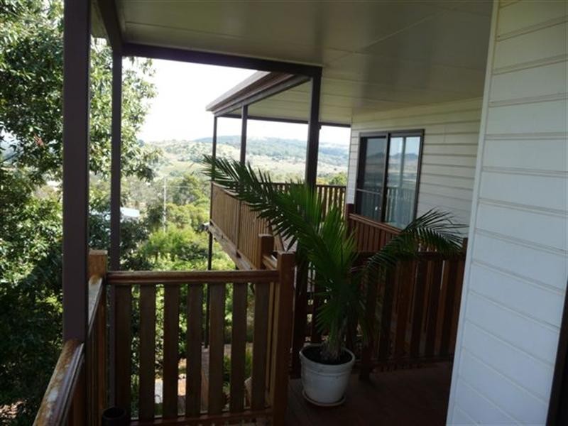 9 Scenic Court, Gowrie Junction QLD 4352