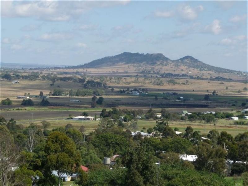 9 Scenic Court, Gowrie Junction QLD 4352
