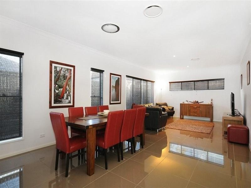3 Greenway Close, Middle Ridge QLD 4350
