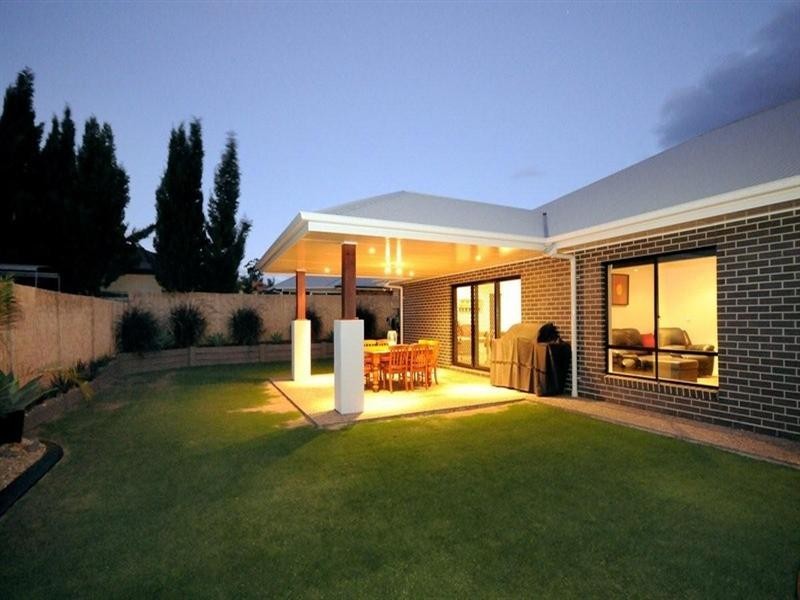 3 Greenway Close, Middle Ridge QLD 4350