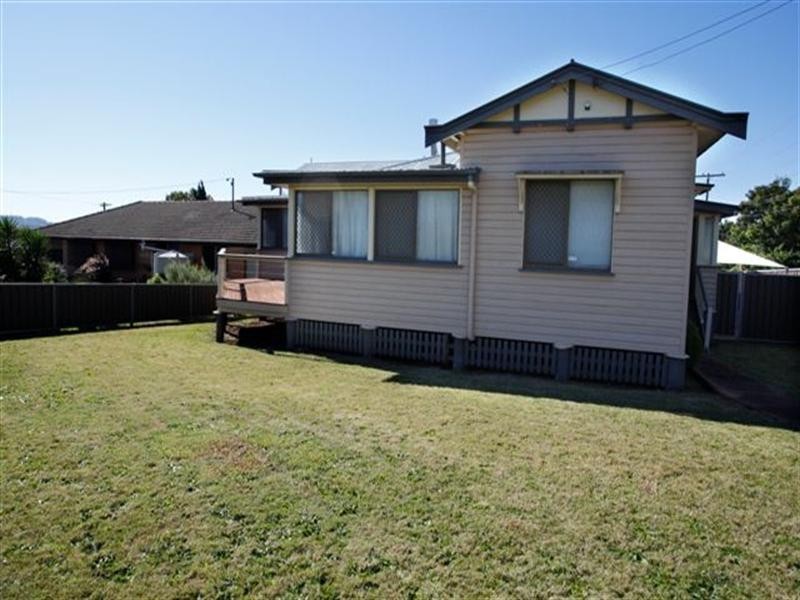20 Drayton Road, Harristown QLD 4350