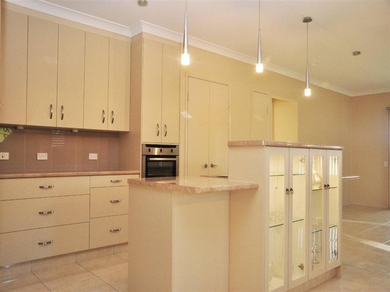 385 Mackenzie Street, Middle Ridge QLD 4350