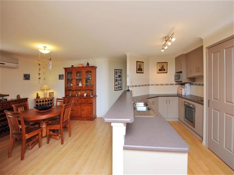 19 East Street, Kingsthorpe QLD 4400