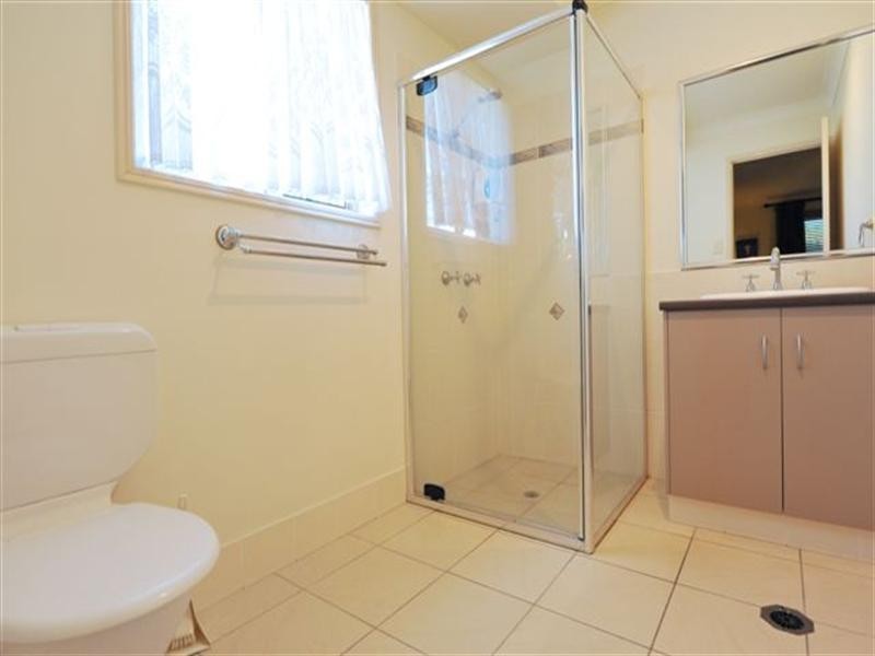 19 East Street, Kingsthorpe QLD 4400