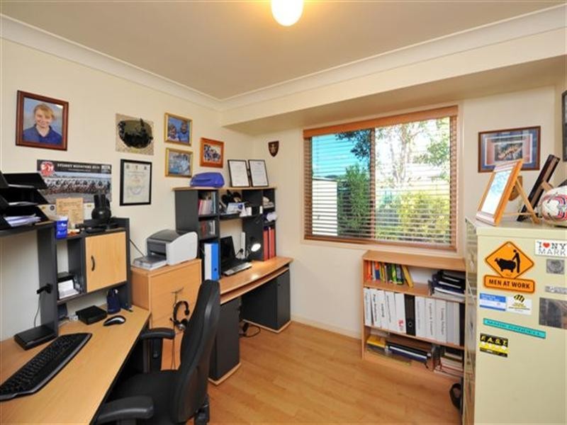 19 East Street, Kingsthorpe QLD 4400