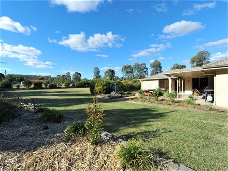 19 East Street, Kingsthorpe QLD 4400