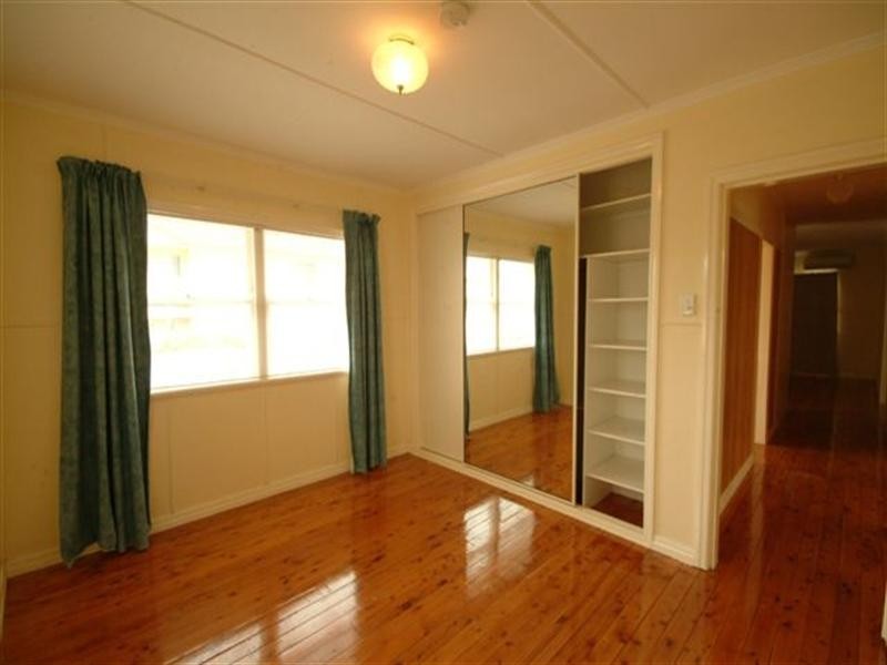 8 Frederick Street, East Toowoomba QLD 4350