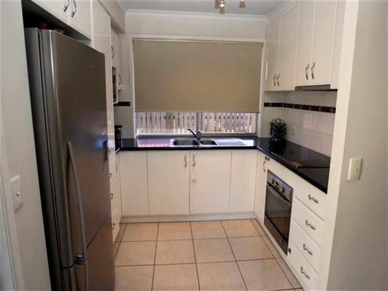 18 Blue Gum Drive, Newtown QLD 4350