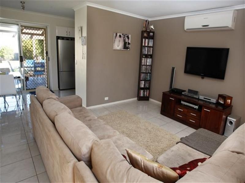 18 Blue Gum Drive, Newtown QLD 4350