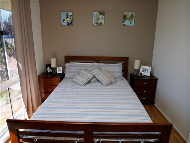 18 Blue Gum Drive, Newtown QLD 4350