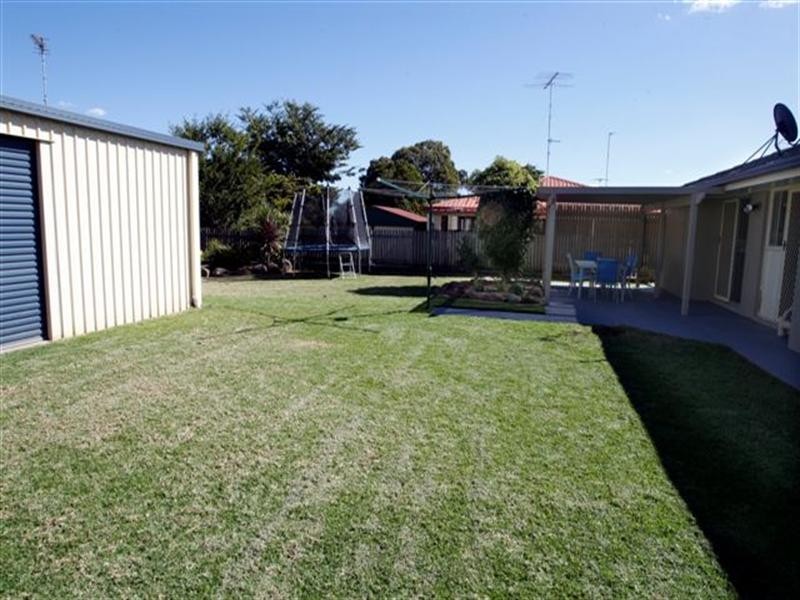 18 Blue Gum Drive, Newtown QLD 4350