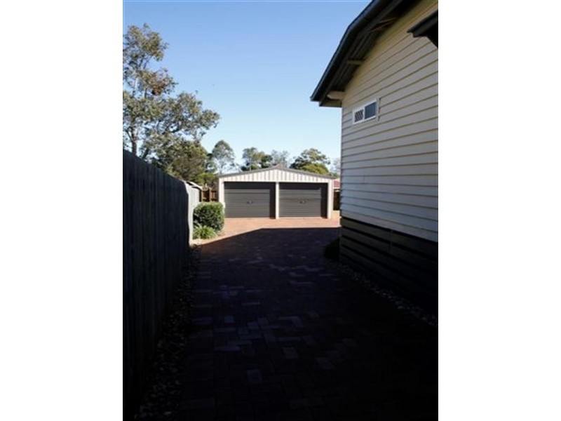 17 Mooney Street, Harlaxton QLD 4350