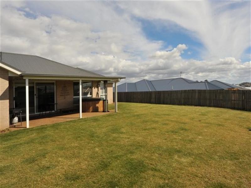 22 Grundy Street, Westbrook QLD 4350