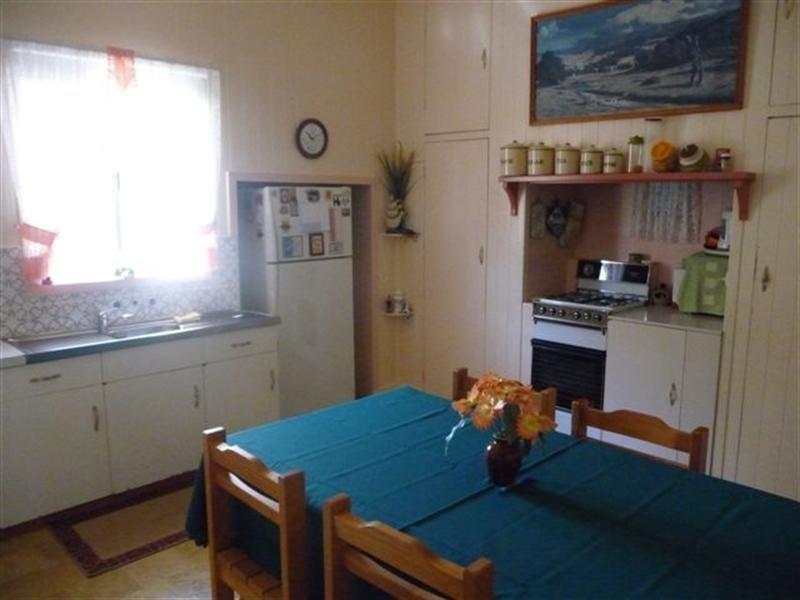 2 Gore Street, Toowoomba City QLD 4350