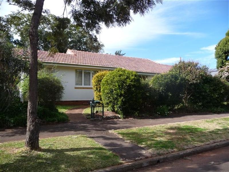 20 Godfrey Street, East Toowoomba QLD 4350