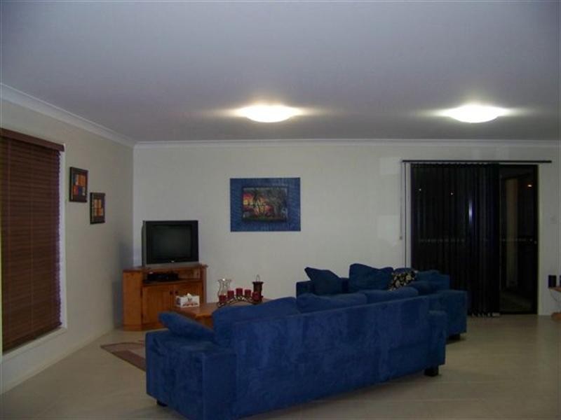 8 Clara Street, Highfields QLD 4352