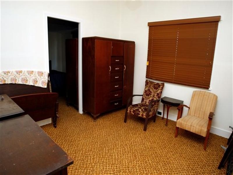 224a Campbell Street, Newtown QLD 4350