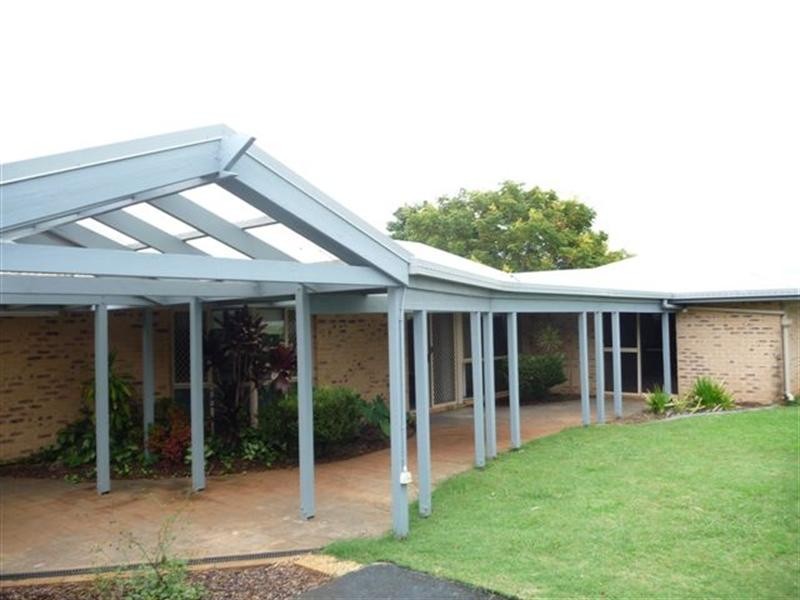 16 Moore Crescent, Wilsonton QLD 4350