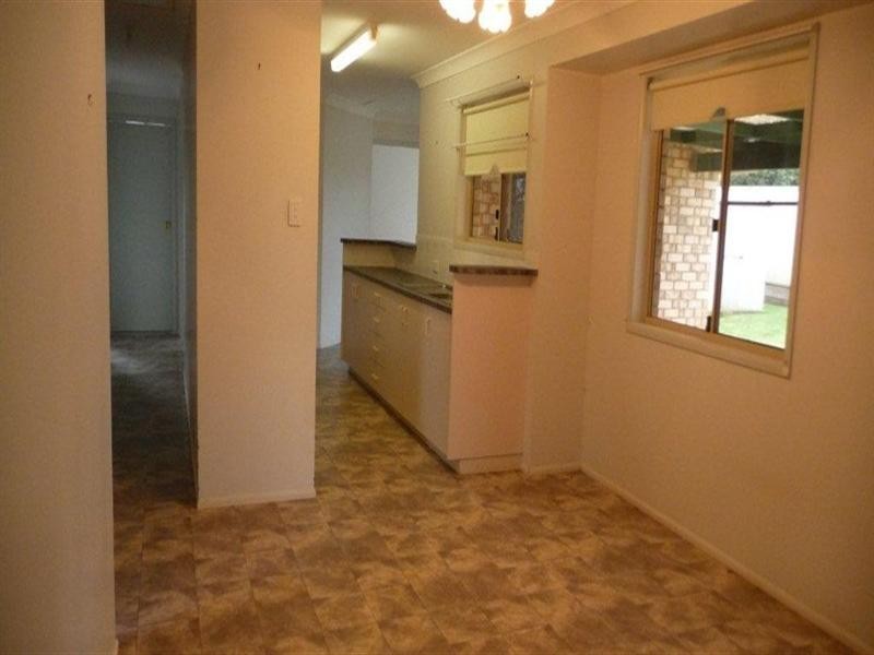 35 Gainsborough Drive, Glenvale QLD 4350