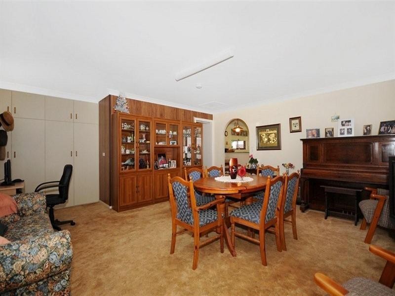 6 Azalea Court, Centenary Heights QLD 4350
