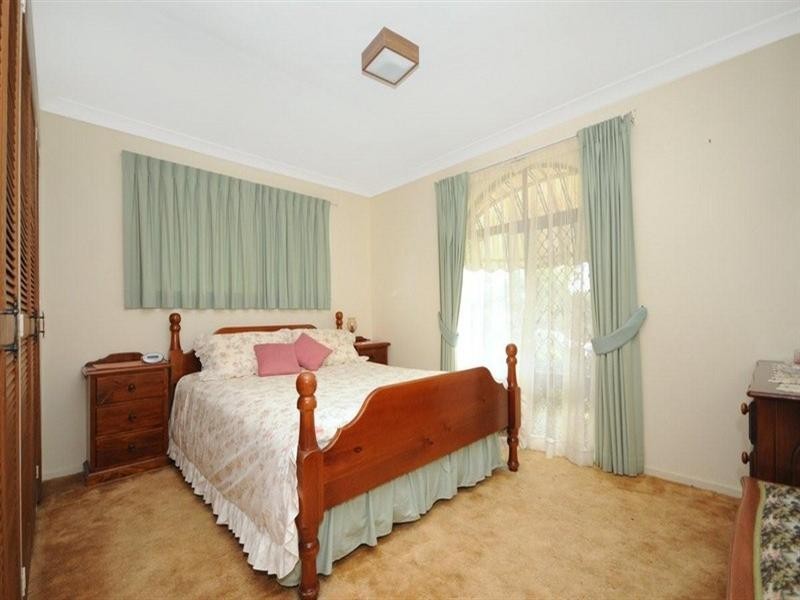 6 Azalea Court, Centenary Heights QLD 4350
