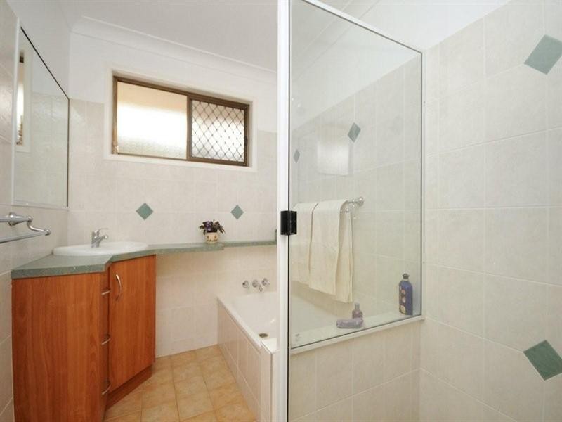 6 Azalea Court, Centenary Heights QLD 4350