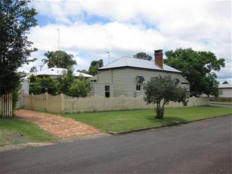 25 Murphy Street, Toowoomba QLD 4350