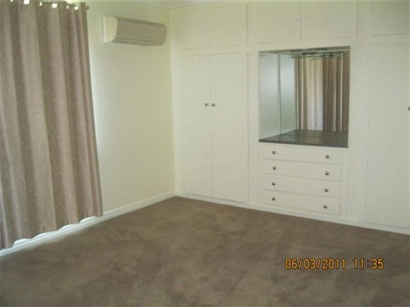 130 Drayton Road, Harristown QLD 4350