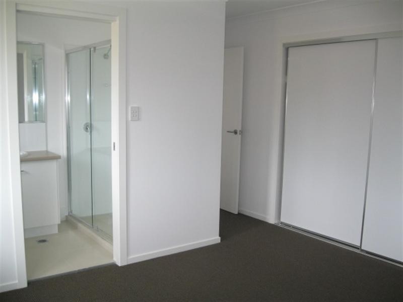 1 Egret Street, Meringandan West QLD 4352