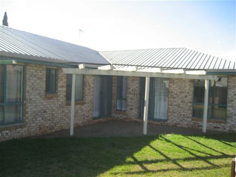 54 Dalzell Crescent, Darling Heights QLD 4350