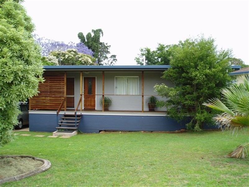 32 Skehan Street, Centenary Heights QLD 4350