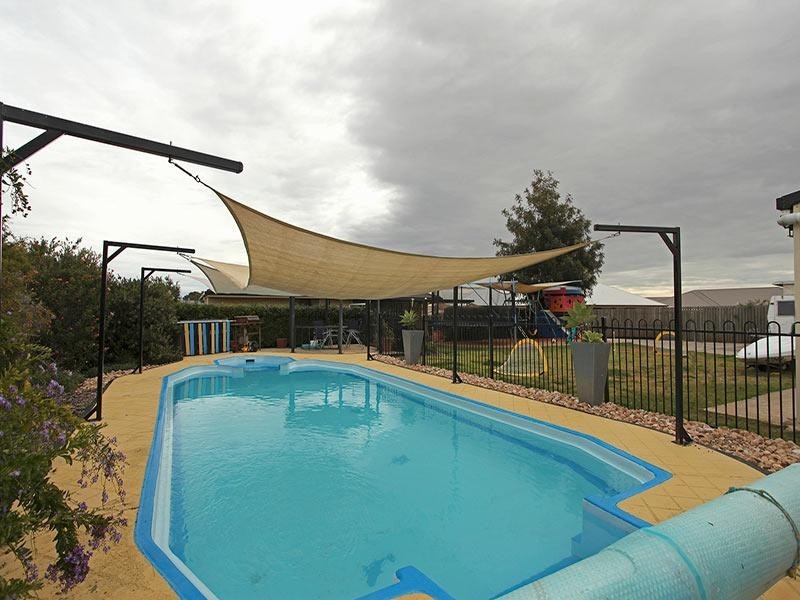 51 Belclaire Drive, Westbrook QLD 4350