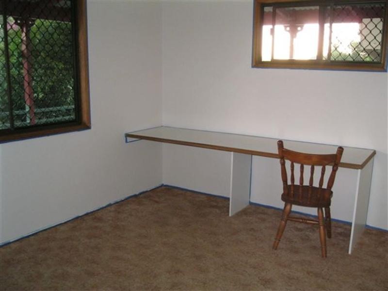 2 Hillview Crescent, Gowrie Junction QLD 4352