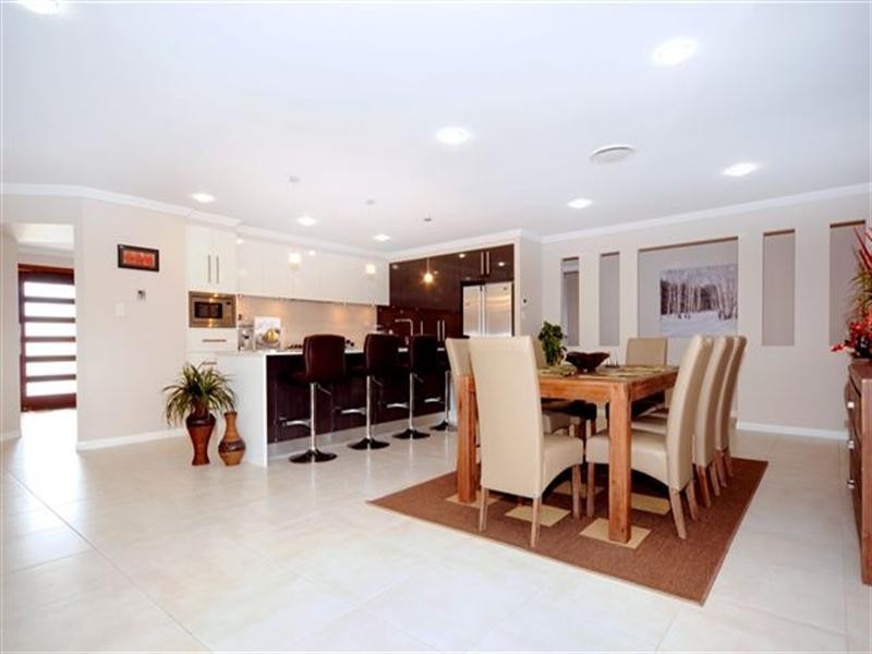 13 Fallon Drive, Middle Ridge QLD 4350