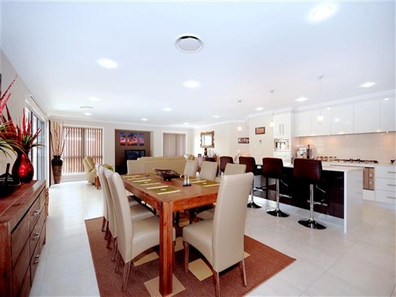 13 Fallon Drive, Middle Ridge QLD 4350