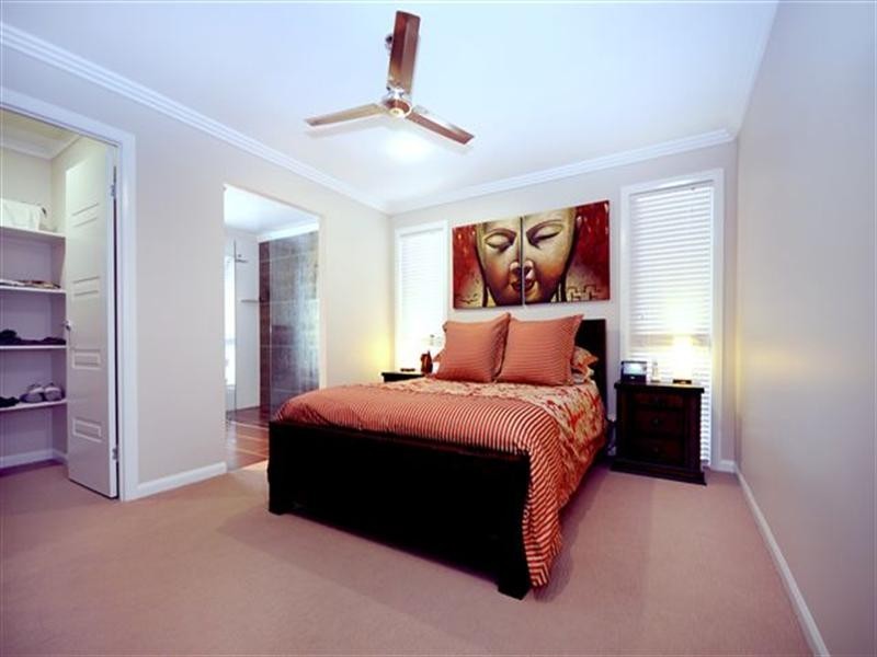 13 Fallon Drive, Middle Ridge QLD 4350