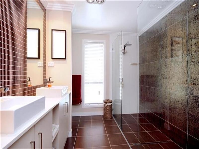 13 Fallon Drive, Middle Ridge QLD 4350