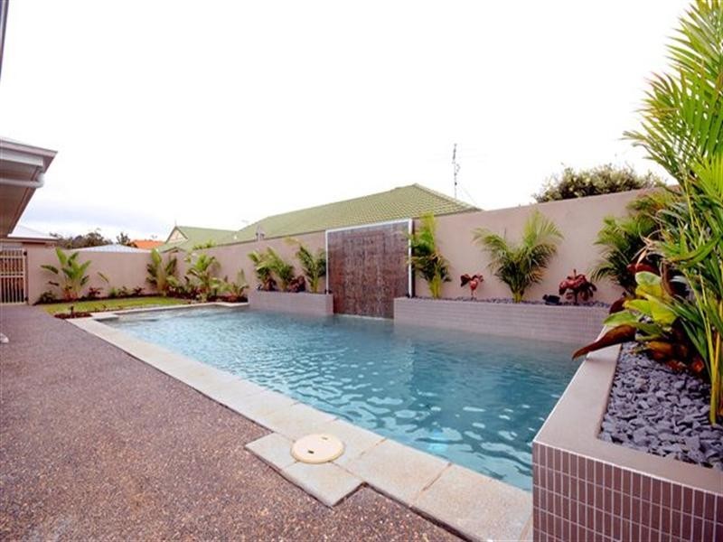 13 Fallon Drive, Middle Ridge QLD 4350