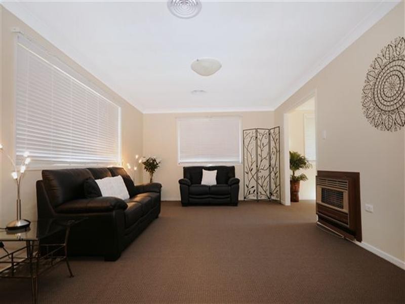 10 Maree Court, Centenary Heights QLD 4350