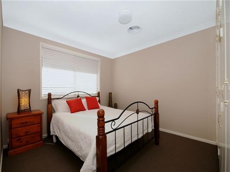 10 Maree Court, Centenary Heights QLD 4350