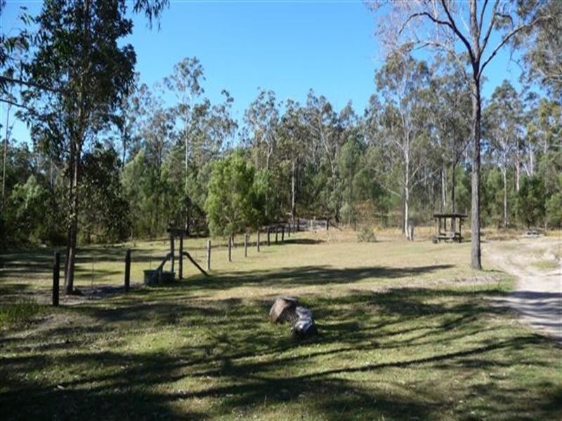 998 Perseverance Dam Road, Crows Nest QLD 4355